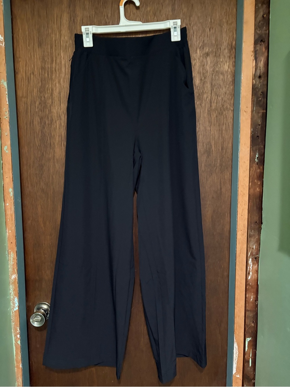 Fabletics Black Wide-Leg Pull-On Pants